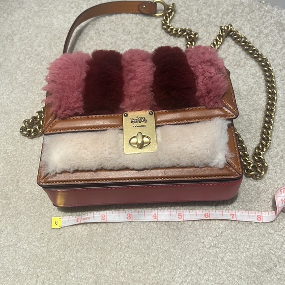 Coach pink fur bag purse cross shoulder - Picture 4 of 11
